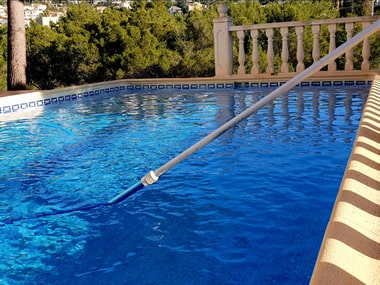 limpieza de Piscinas en Javea