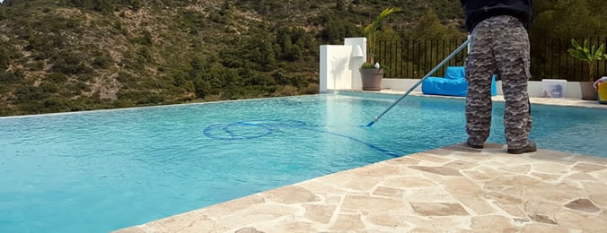 Limpieza de Piscinas en Monte Pego