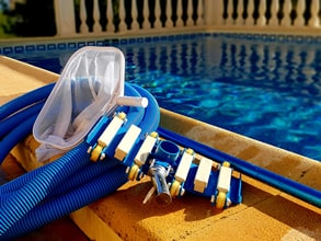 Limpieza de Piscinas en Moraira